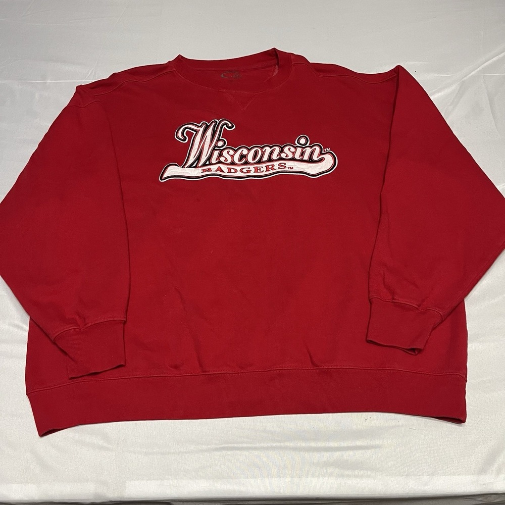 Vintage Wisconsin Badgers Sweatshirt Adult 2XL Red Embroidered Logo